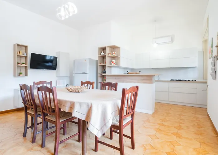 Vimade Con Piscina Privata アパート