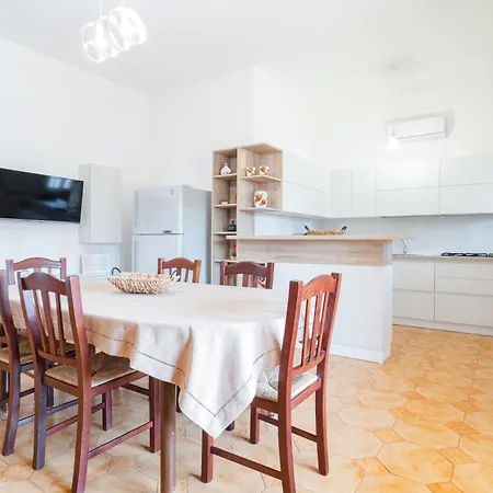 Vimade Con Piscina Privata Apartment